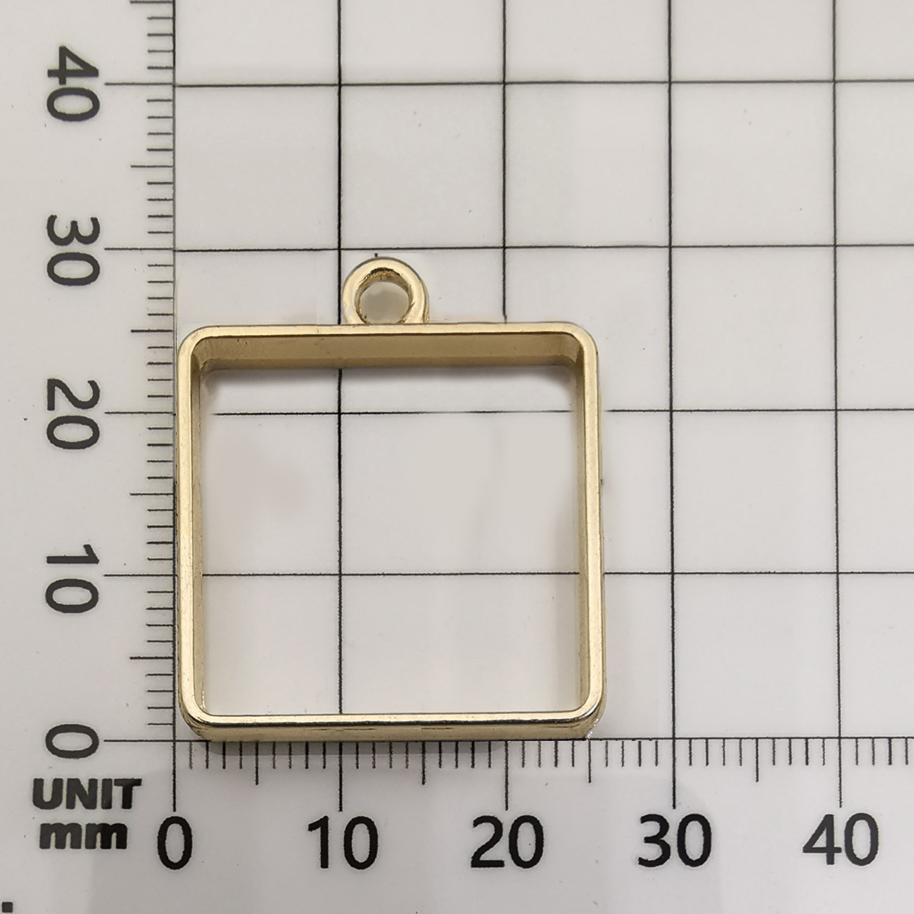 Bezel Pendant