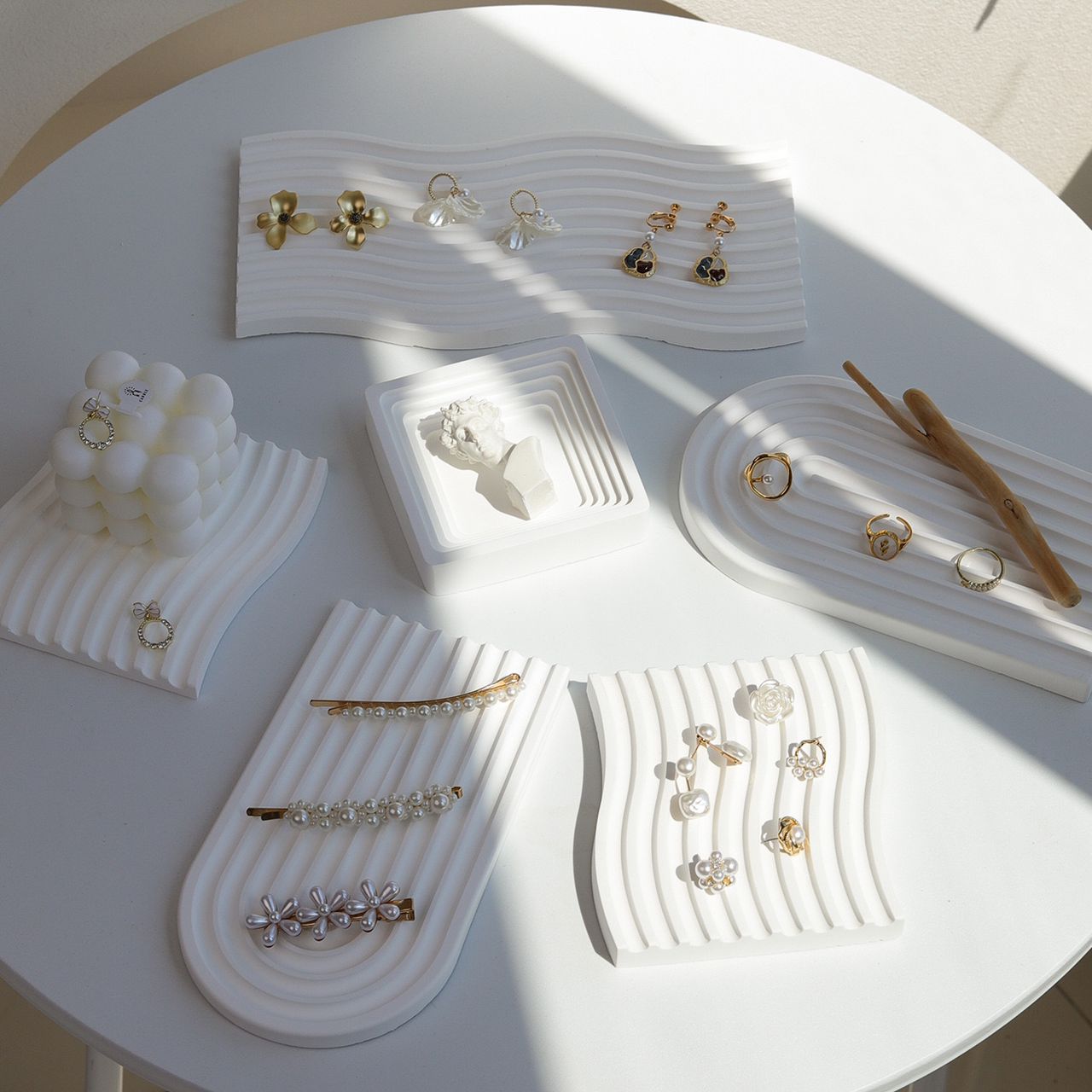 Wave Dish Photo Props Tray