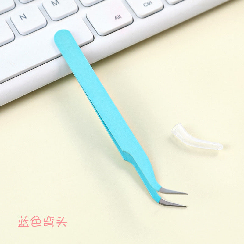 Tweezers