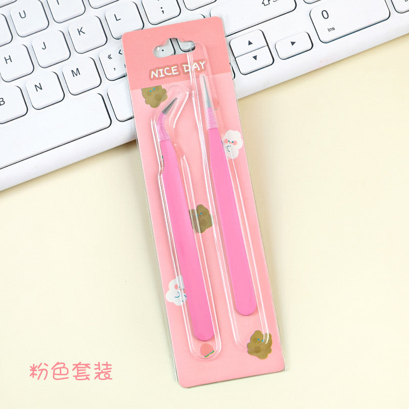 Tweezers