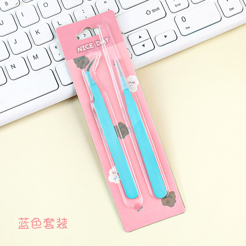 Tweezers