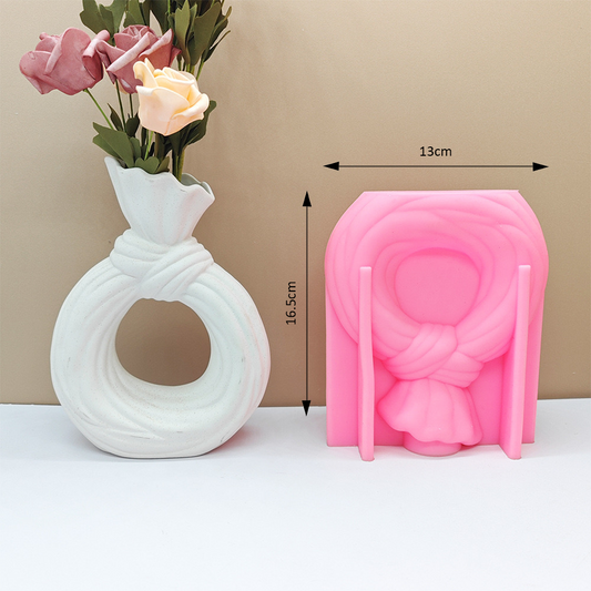Knot Silicone Vase Mold